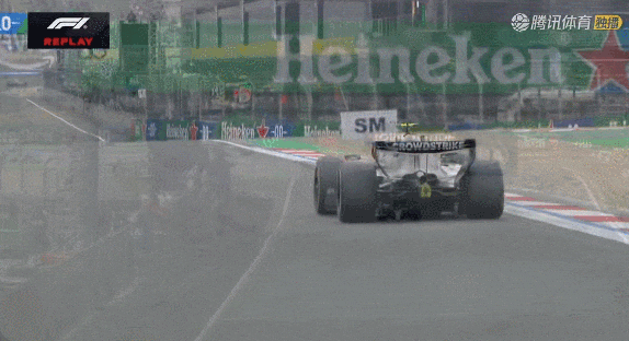 mk体育官方网站-19岁安东内利，在上海夺冠！F1中国大奖赛历史首次：车手严重受伤，直升机11分钟送到华山医院，最新消息→